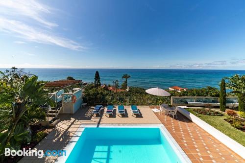 Apartamento con piscina en Arco da Calheta