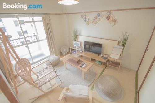 Appartement de 2 chambres à Fukuoka. Idéal pour 5 personnes ou plus.