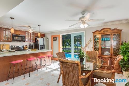 Appartement avec piscine. Cape Coral est votre