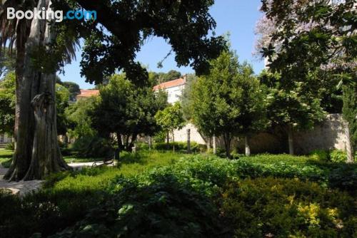 Dubrovnik, buena zona ¡con terraza!.