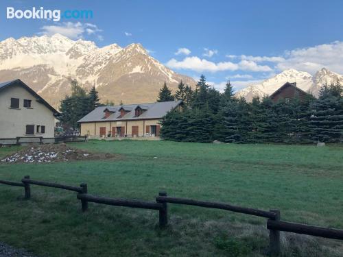 Appartamento con wifi e terrazza, a Le Monêtier-les-Bains.