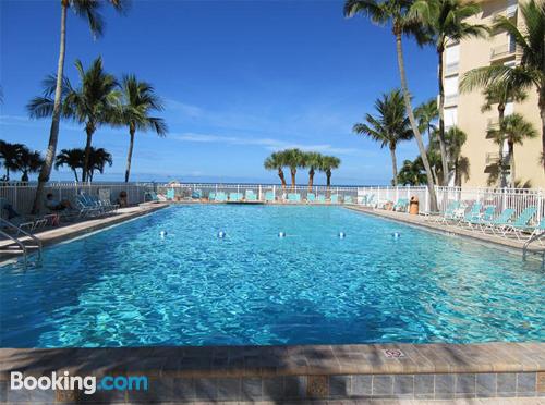 Appartement met 2 slaapkamers in Fort Myers Beach. Zwembad!