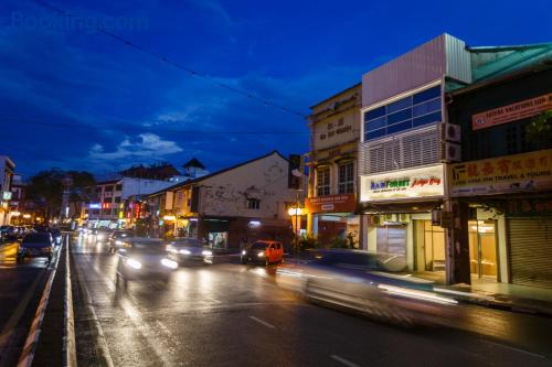 Place with air-con and internet