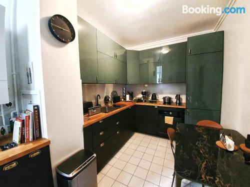 One bedroom apartment home in Paris with one bedroom apartment.