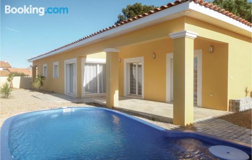 Apartamento com piscina em Cers