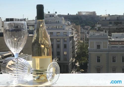 Appartement avec terrasse et Wifi à Athènes, dans le centre