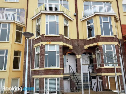 Espaçoso apartamento com 2 dormitórios em Scheveningen.