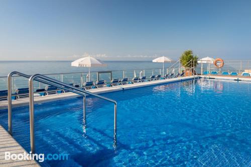 Wohnung für zwei Personen. Pool und Balkon