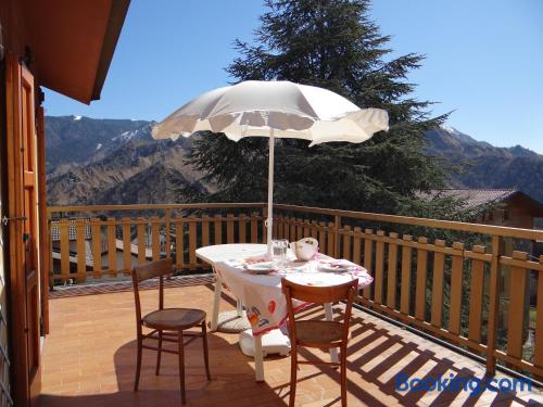 Ideal, 3 rooms in great location of Castione Della Presolana