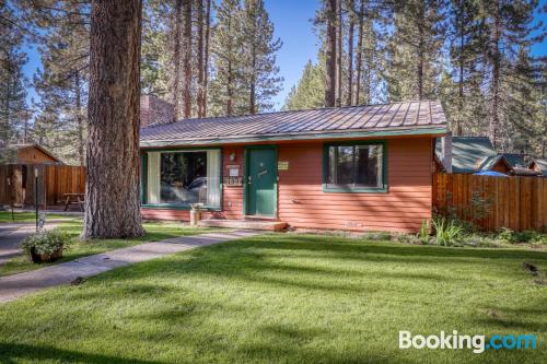 Cómodo apartamento en South Lake Tahoe con conexión a internet