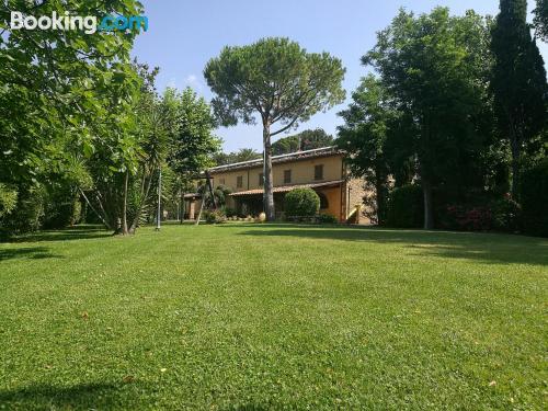 Appartement avec terrasse. Rosignano Solvay est votre!