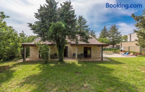 Appartement avec terrasse. À Poreč.