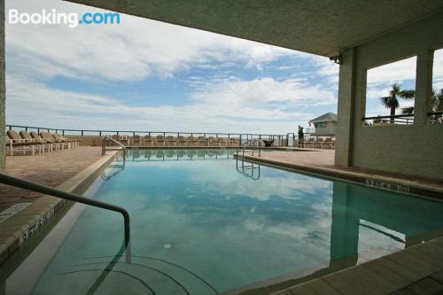 Appartamento con terrazza e Wifi. Daytona Beach Shores per voi!