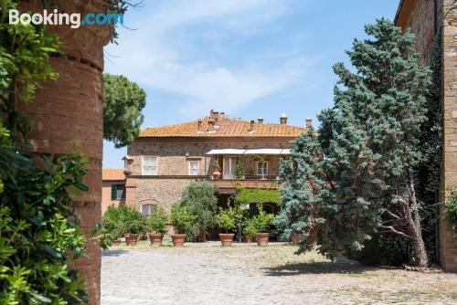 Apartamento con terraza y internet en Castiglione della pescaia para dos personas