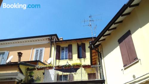 Minime appartement pour deux personnes. À Modène