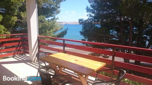 Appartement avec terrasse. Avec climatisation!.