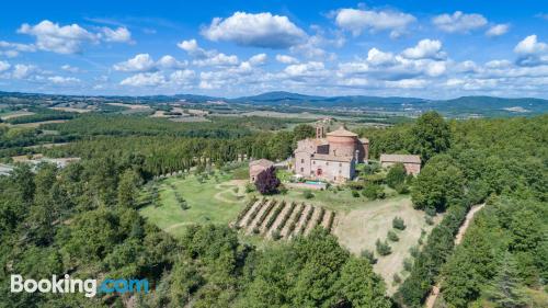 Apartamento en Monticiano. Perfecto para cinco o más