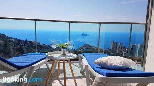 Apartamento de 75m2 em Benidorm. Piscina e terraço