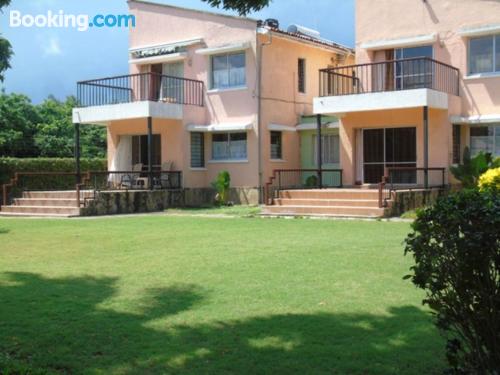 Appartement avec terrasse. Mombasa à vos pieds.