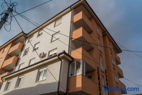 Cantinho em Novi Pazar. Com terraço!