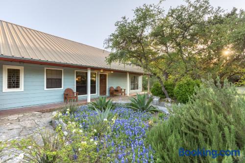 Sleep in Wimberley. Air-con!