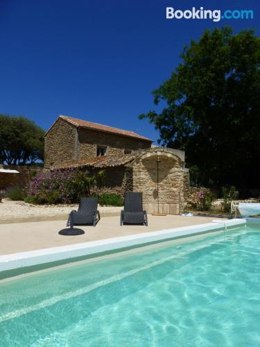 Appartement avec piscine. Bollène à vos pieds!