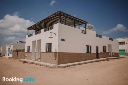 Cómodo apartamento de dos habitaciones en centro de Caleta de Sebo