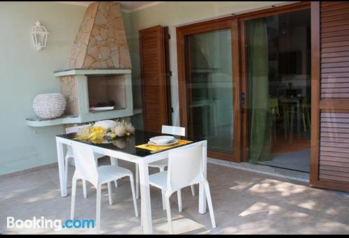 Appartement 75m2 in Porto Pino. Geschikt voor kinderen