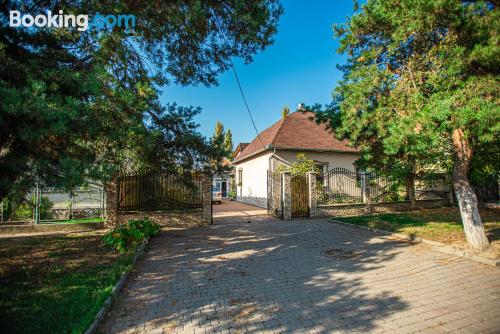 Ferienwohnung in Zentrum. Mit Kinderbett