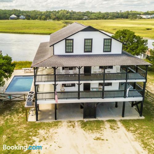 Gros appartement dans le centre. À Pawleys Island