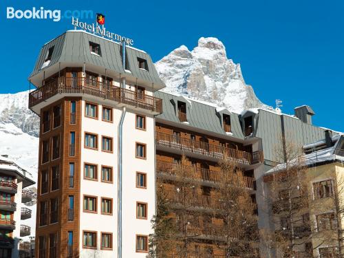 Appartamento con Wifi e terrazza. Breuil-Cervinia dalla vostra finestra!