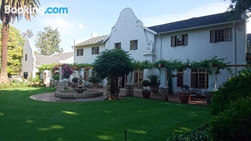 Apartamento para parejas en Kempton Park con internet