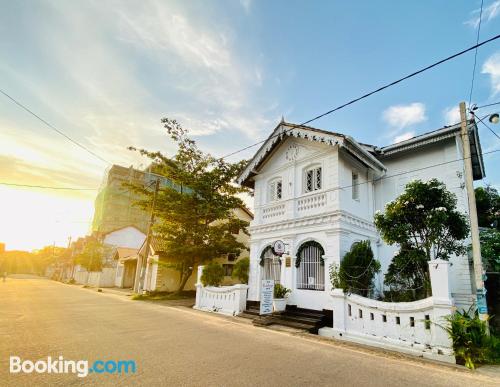 L'air concdetionné!. Negombo à vos pieds!.