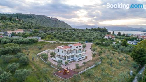 Ferienwohnung in Nafplio. Mit Kinderbett