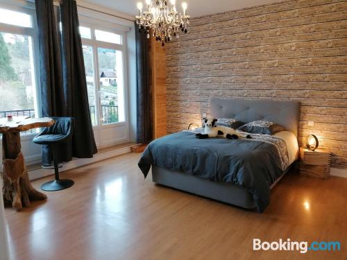 Bello appartamento con una camera da letto. Saint-Maurice-sur-Moselle è in attesa!.