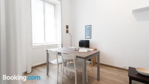 Apartamento com Internet em Milan