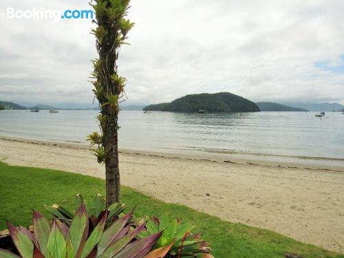 Appartement de 400m2 à Angra Dos Reis. Idéal pour les groupes.