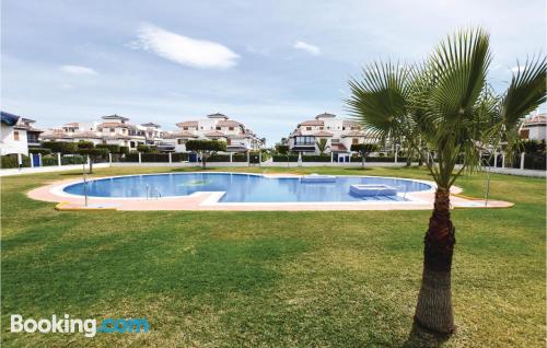 60m2 de apartamento. ¡Piscina!