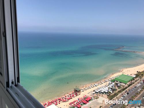 Amazing location with air in Bat Yam, heating and wifi