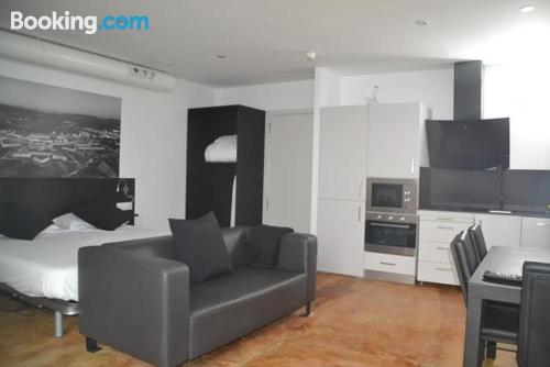 Great 1 bedroom apartment with internet and terrace.