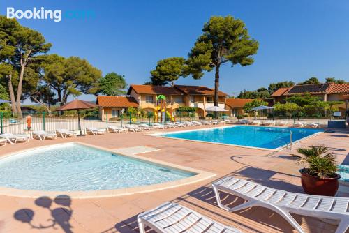 La Londe-les-Maures a portata di mano! Piscina!