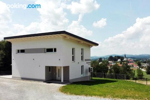 Ferienwohnung mit Balkon. In Schwarzenberg am Bohmerwald