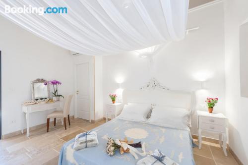 Apartamento para dos personas en San pietro vernotico ¡con terraza!.