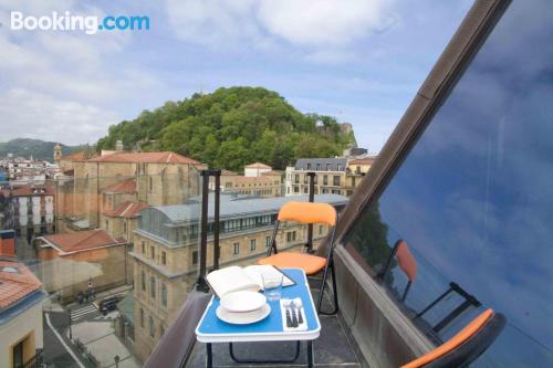 Breed appartement em San Sebastian. Goed gelegen