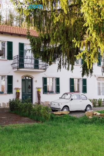 App met verwarming, in centrum von Monastero Bormida