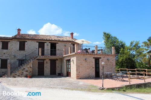 Place in Cingoli with terrace and internet.