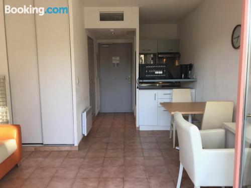 Apartamento de 21m2 em Mouans-Sartoux, ideal para 2 pessoas.