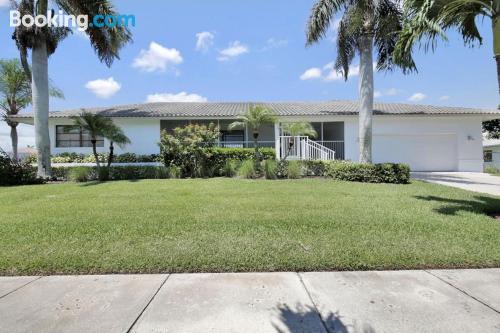 Appartement avec piscine à Marco Island.