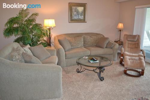 Apartamento em New Smyrna Beach. Perfeito para 5 ou mais