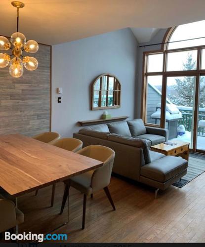 Enorme apartamento en Mont-Tremblant ¡Con vistas!